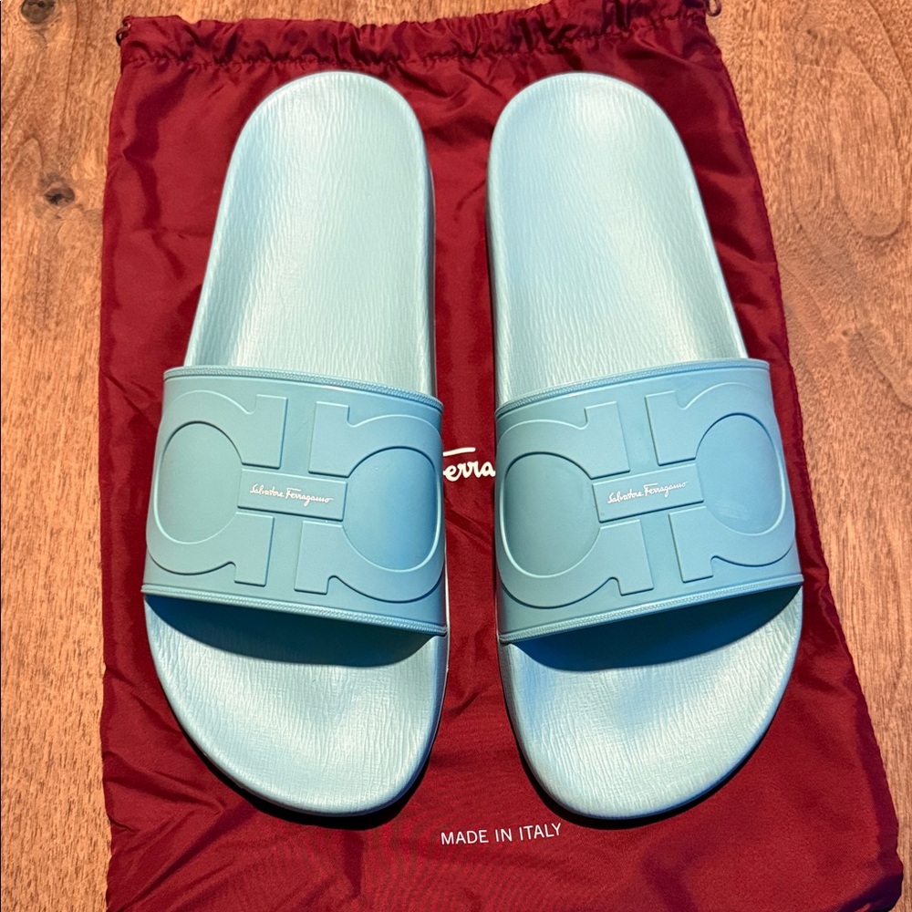 SALVATORE FERRAGAMO Gancini Pool Slide - 12 - Picture 4 of 8